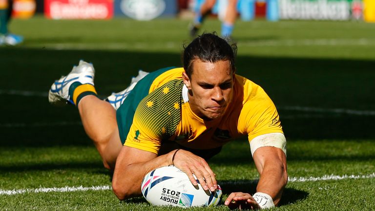 Leicester's Matt Toomua out for six months with serious knee injury