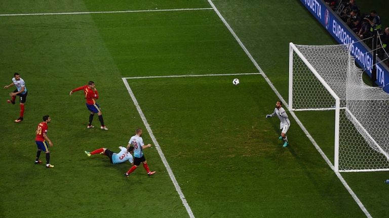 Alvaro Morata heads home from Nolito's cross