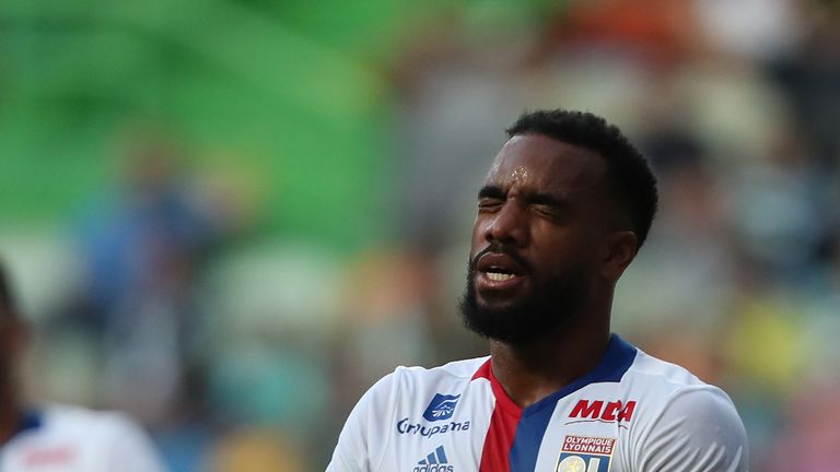 alexandre-lacazette-lyon_3751935.jpg?201