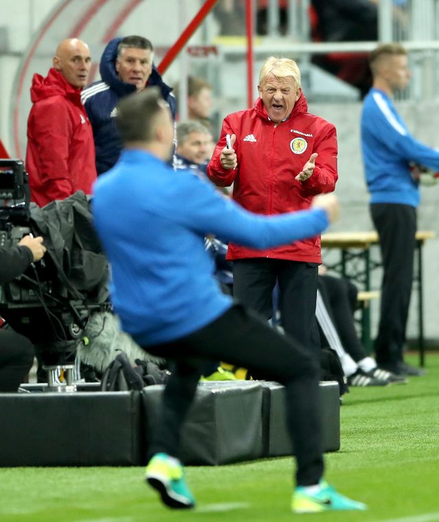 Scotland manager Gordon Strachan shows his anger