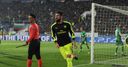 Arsenal snatch win to qualify