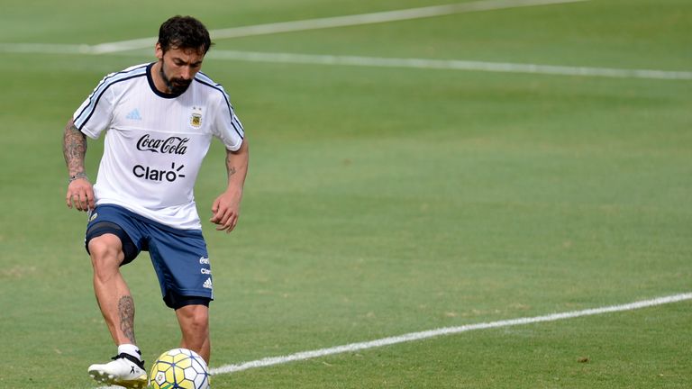 Ezequiel Lavezzi has denied the claim and vowed to take legal action
