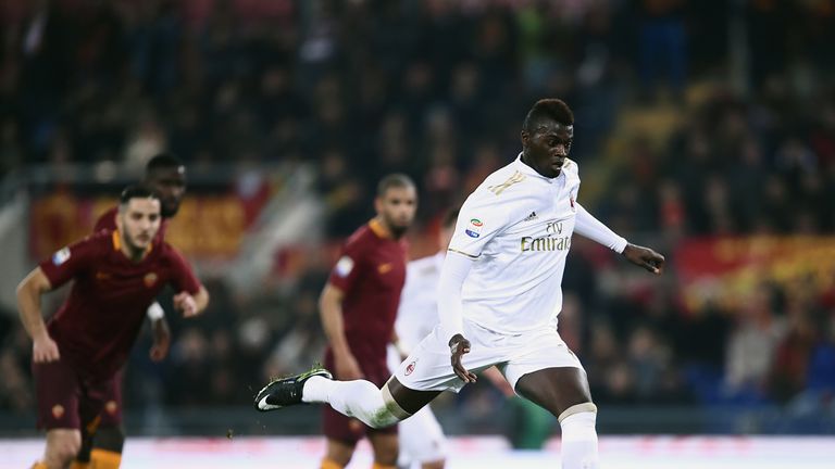 M'Baye Niang has completed his loan move from Watford