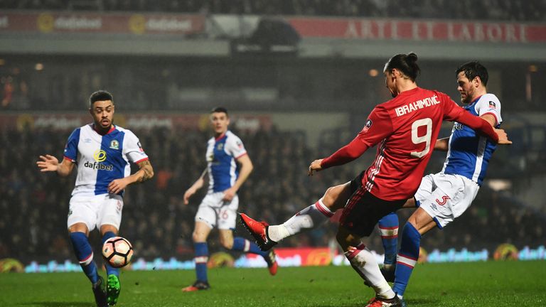 Zlatan Ibrahimovic scores the winner for Manchester United