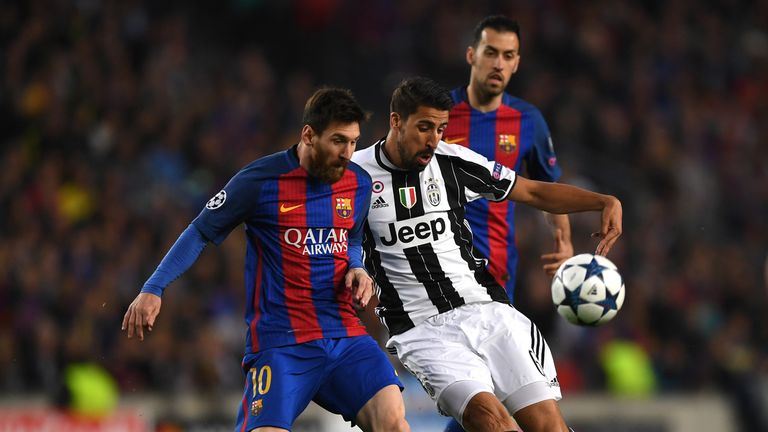 Lionel Messi missed two good chances for Barcelona at the Nou Camp