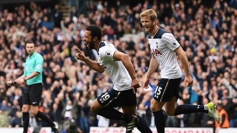 Mousa Dembele celebrates his goal