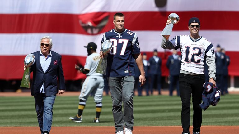 rob gronkowski steals brady jersey rob gronkowski steals brady jersey