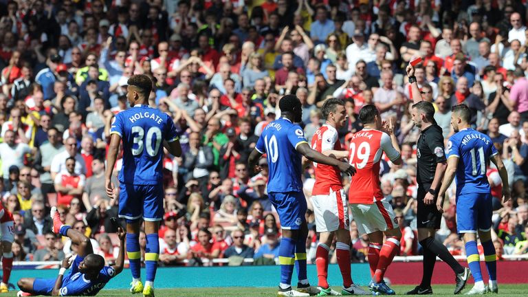 Laurent Koscielny is sent off by Michael Oliver