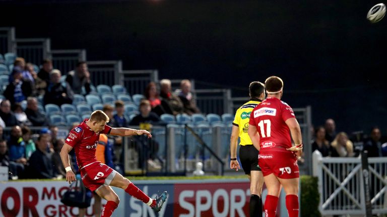 Liam Williams kicked two penalties to help seal the victory