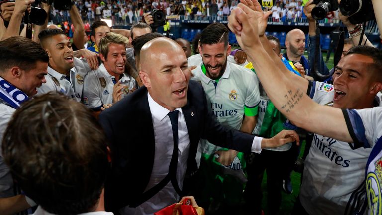 Can Zinedine Zidane win the Champions League in consecutive seasons?
