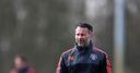Giggs interested in Wales job
