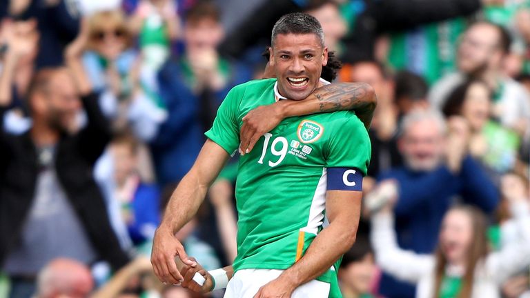 Jonathan Walters of Republic of Ireland celebrates 