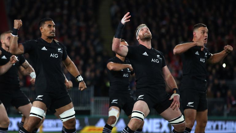 Jerome Kaino will move to France at the end of the Super Rugby season