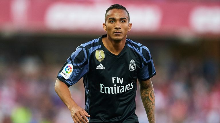skysports-danilo-real-madrid-manchester-city_4008053.jpg?20170722183634
