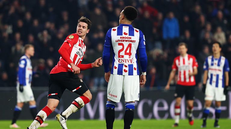 PSV midfielder Marco van Ginkel celebrates his winner against AZ Alkmaar