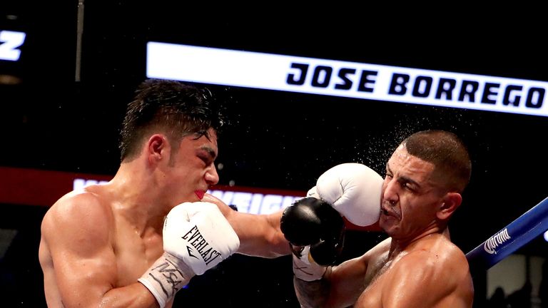 Juan Heraldez (r) edged past Jose Borrego