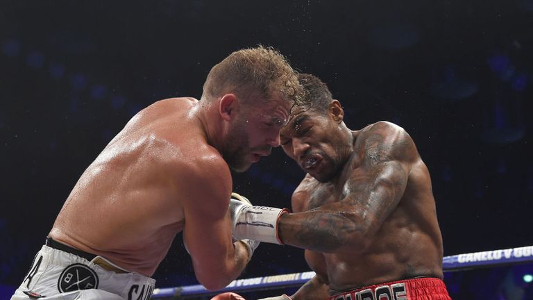 Billy Joe Saunders won a unanimous decision against Willie Munroe Jr