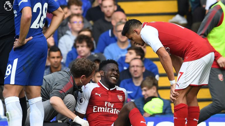Welbeck was injured during Arsenal's draw at Chelsea