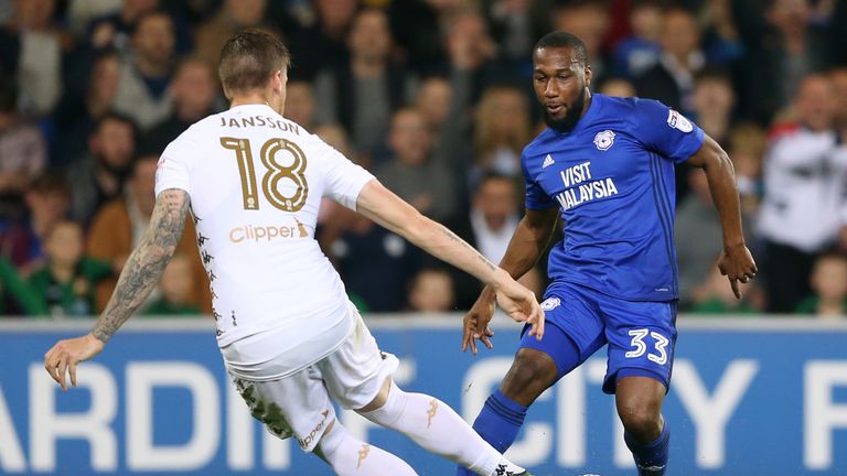 Junior Hoilett attempts to go around Pontus Jansson