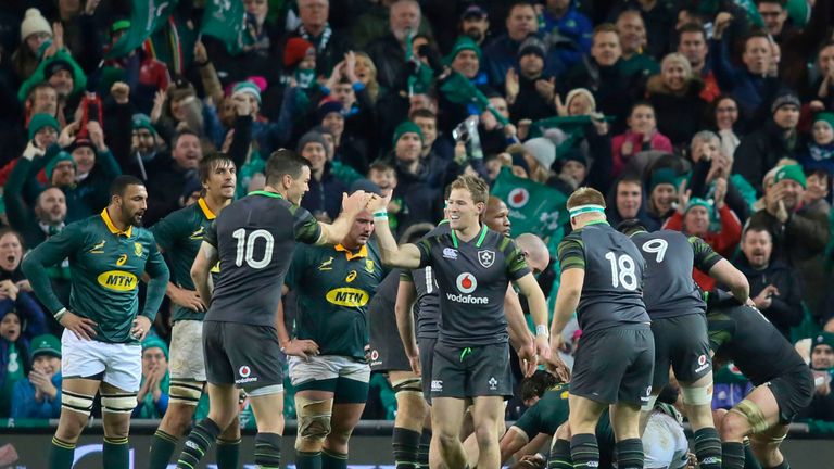 Ireland thrashed a woeful South Africa side 38-3