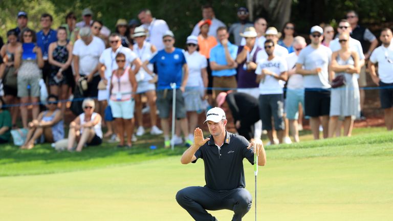 Justin Rose is now only two strokes ahead of Tommy Fleetwood