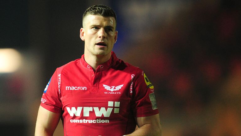 Scott Williams is moving from Scarlets to Ospreys