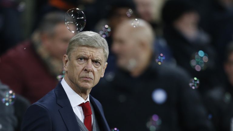 Arsene Wenger watched his side's winless league run extend to three games