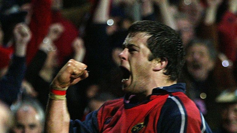 Marcus Horan went over for two tries as Munster turned things around in style at Thomond Park