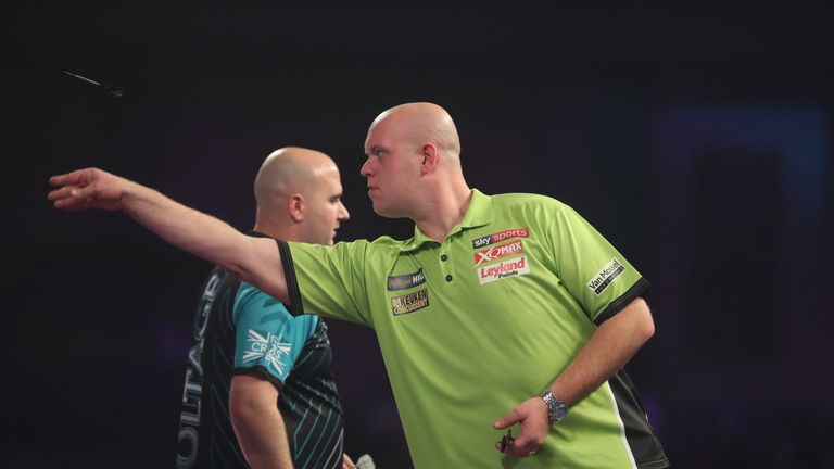 Cross and Van Gerwen both averaged in excess of 100 during the match