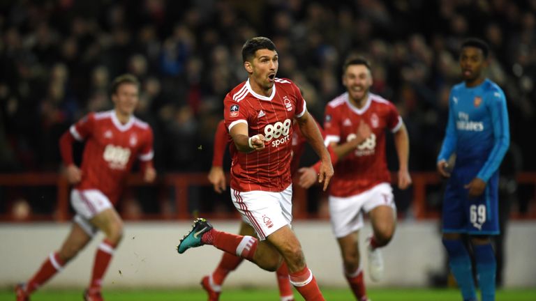 Eric Lichaj joins Hull City from Nottingham Forest