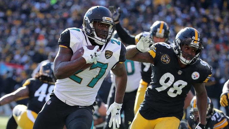 Leonard Fournette rushes for a touchdown against Pittsburgh in the playoffs