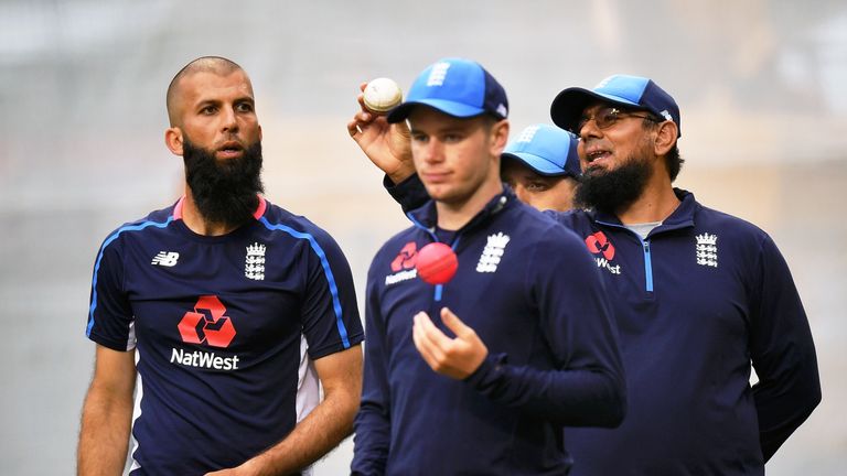 Mason Crane (right) will make his England Test debut in Sydney
