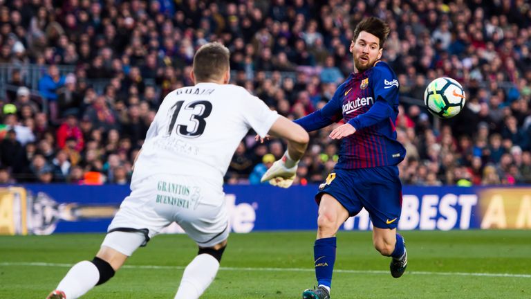 Vicente Guaita denies Lionel Messi on his way to his sixth clean sheet in La Liga this season