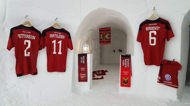 Ostersunds FK mocked up an igloo dressing room to welcome Arsenal