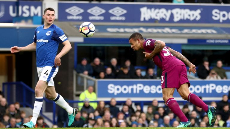 Gabriel Jesus scores his first Premier League goal since November to make it 2-0