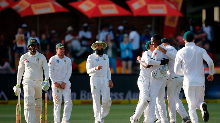 South Africa won the second Test to level the series at 1-1