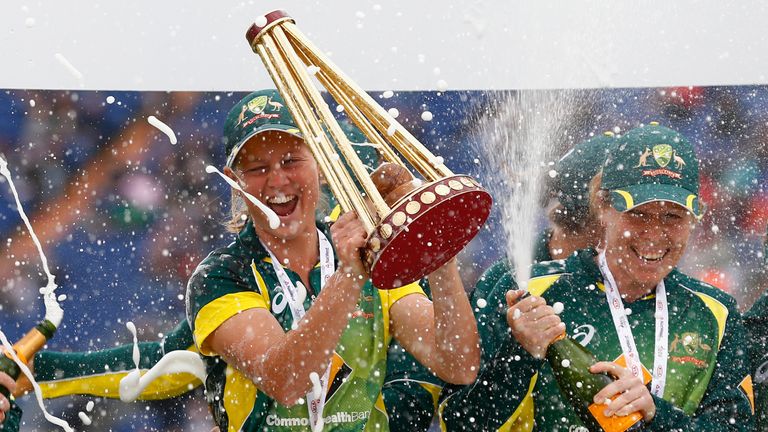 Australia won the 2015 Women's Ashes by 10 points to six