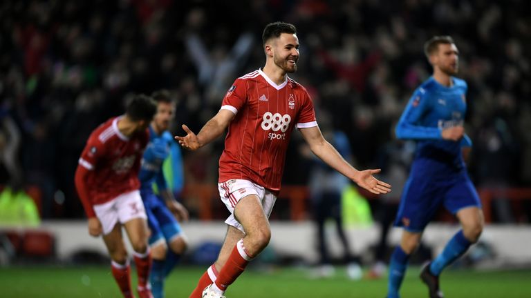 Blackburn have made a late bid for Nottingham Forest striker Ben Brereton
