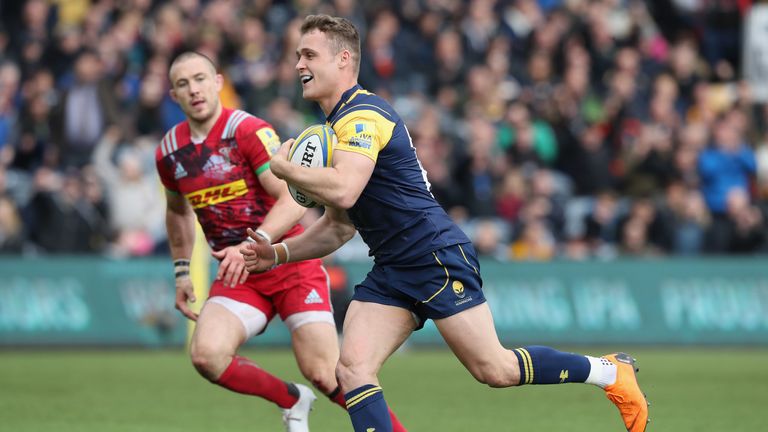 Jamie Shillcock breaks clear to score for Worcester