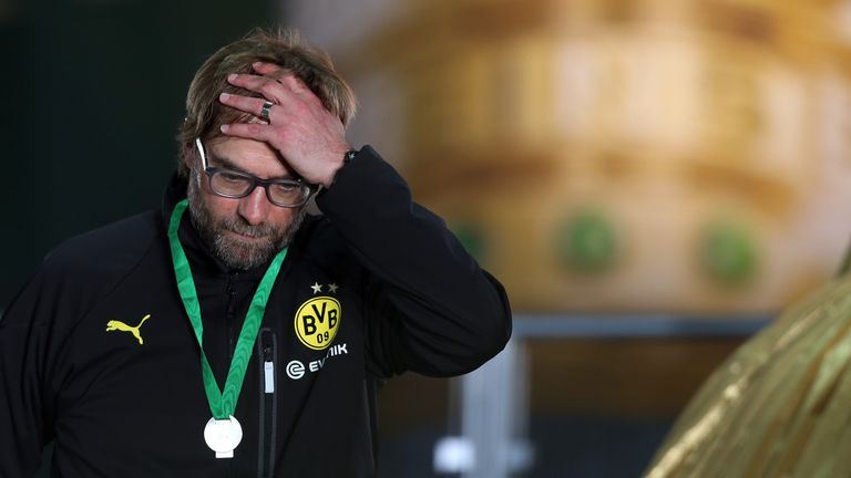 Jurgen Klopp shows his dejection after the 2014 German Cup final