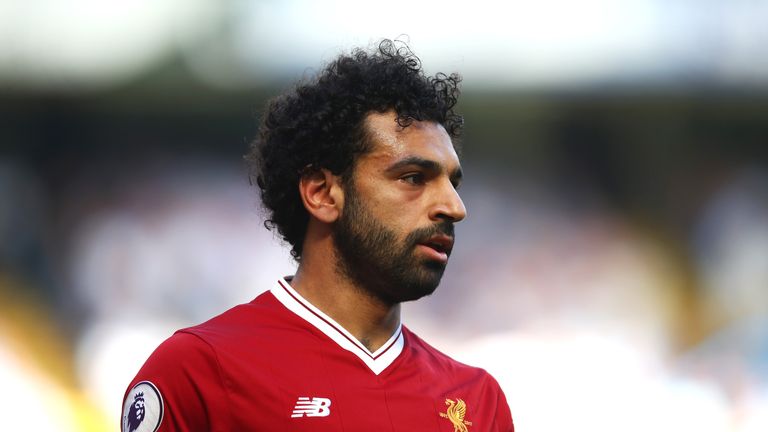 Mohamed Salah was booked for diving at Stamford Bridge on Sunday [스카이스포츠] 살라의 다이빙을 꾸짖은 클롭