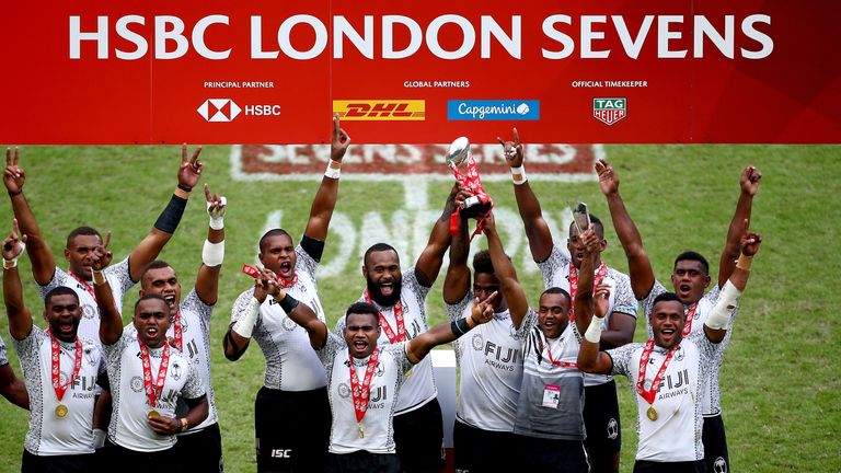 Fiji closed in on the World Sevens Series title with victory over South Africa in the London Sevens final