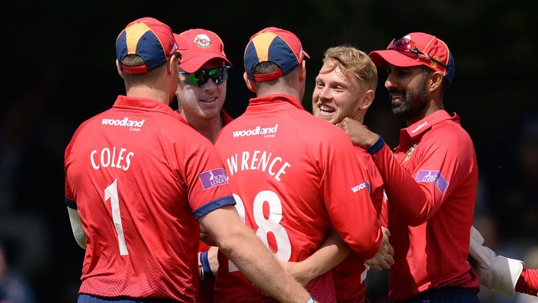 Essex's Jamie Porter finished with impressive figures of 3-25