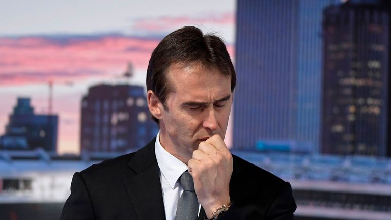Lopetegui struggled with his emotions at the unveiling