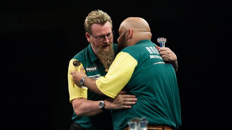 Whitlock and Anderson eased to victory over Hong Kong