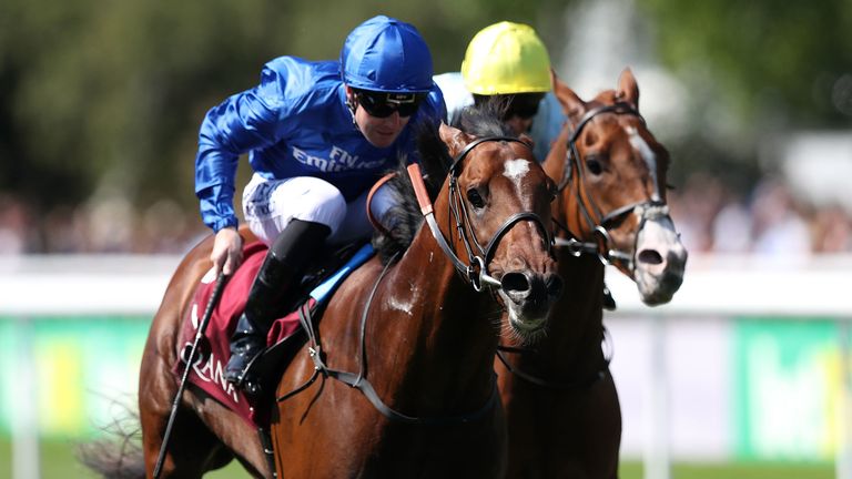 Best Solution ridden by Pat Cosgrave (left)