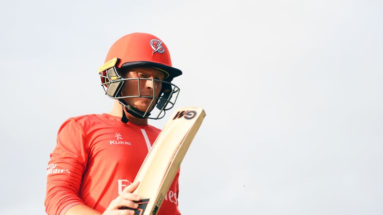 Alex Davies scored 64 as Lancashire made the quarter-finals of the Vitality Blast