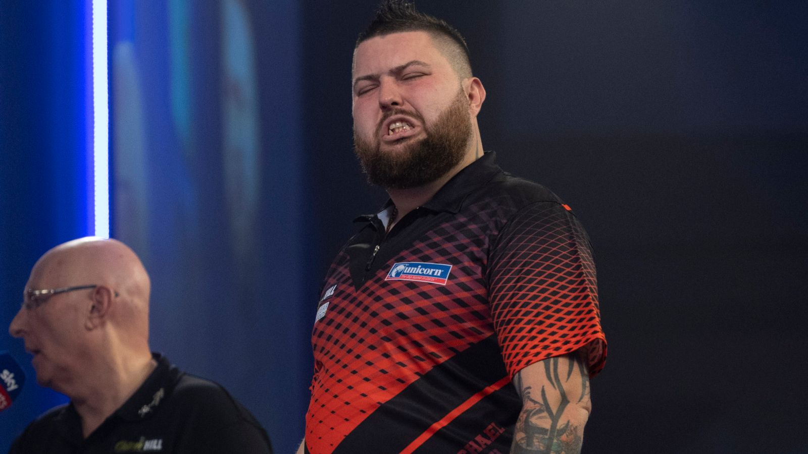 PDC World Darts Championship, 2020/21: Michael Smith beaten by Jason Lowe in second round - AM PDC World Darts Championship, 2020/21: Michael Smith beaten by Jason Lowe in second round