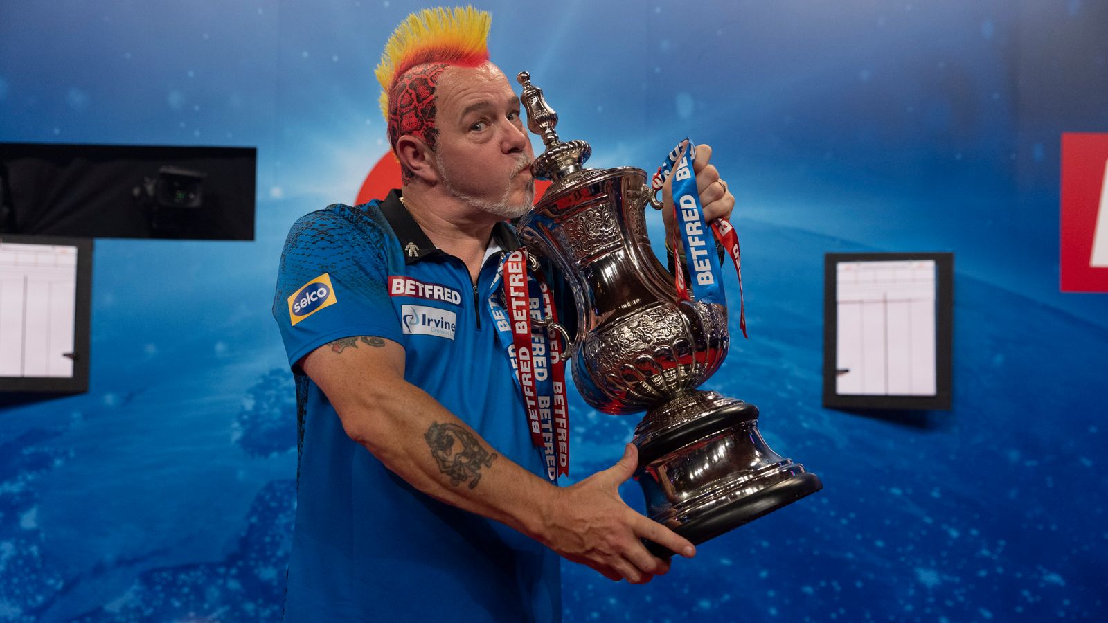 Peter Wright 'the man to beat' over long formats following World Matchplay success, says Wayne Mardle - AM Peter Wright 'the man to beat' over long formats following World Matchplay success, says Wayne Mardle