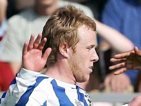 Image of Worthington: Seals Bradford move